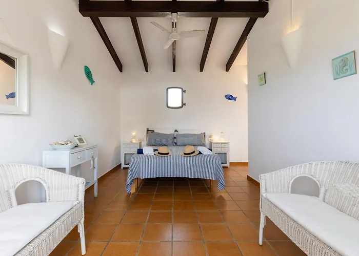 Esther Vistas Al Mar Menorca